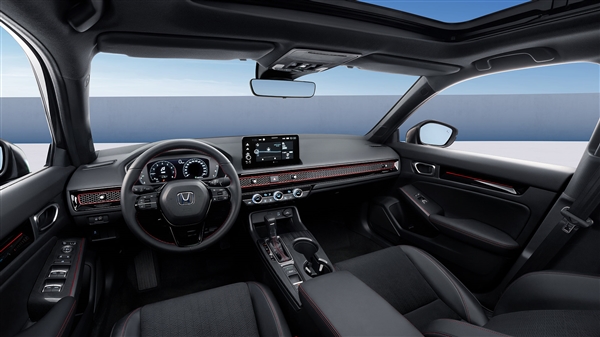 曾为年轻人的第一车 新款本田思域全面到店：售12.99万起