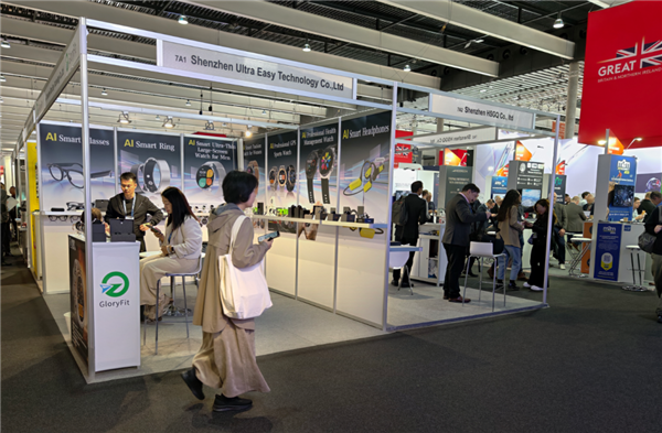 今年的MWC 感觉和“通信”行业没几毛钱关系