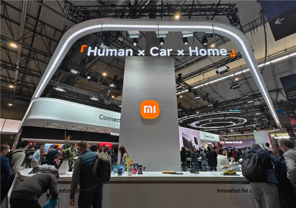 今年的MWC 感觉和“通信”行业没几毛钱关系