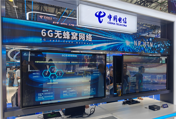 今年的MWC 感觉和“通信”行业没几毛钱关系