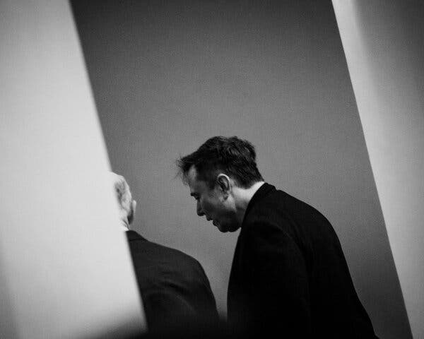 纽约时报：马斯克的商业帝国摇摇欲坠 他远不如乔布斯和黄仁勋