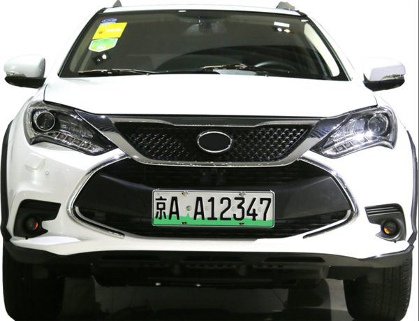 谢谢雷军 终于有大佬觉得绿牌丑了