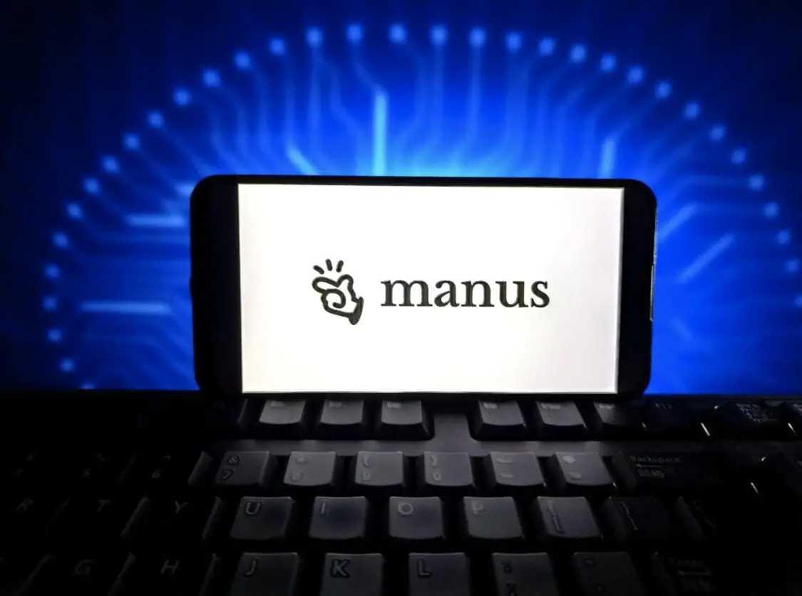 彭博社关注Manus:美国AI优势再遭挑战,产品评价褒贬不一