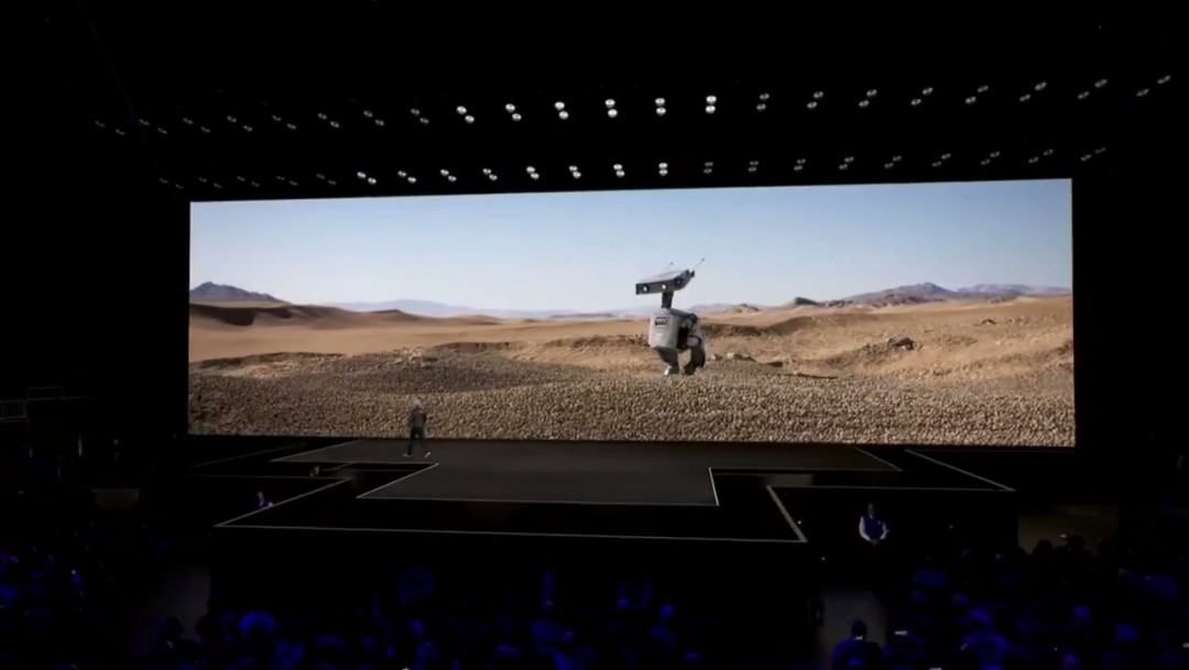 星战机器人成真！英伟达GTC大会首秀呆萌机器人