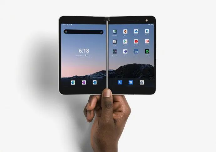 三星刚公布这折叠新机，直接给网友看笑了：缝合怪？