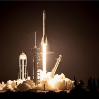 人类首次！SpaceX开展载人绕地球两极飞行任务