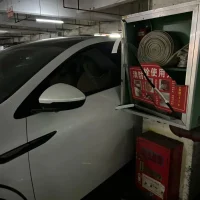 小米SU7事故背后：被智驾教育的年轻人