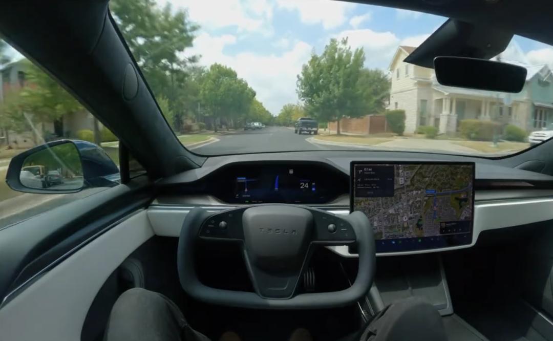 小米高速事故冷思考：相比于情绪宣泄，我们更需要「智驾共识」