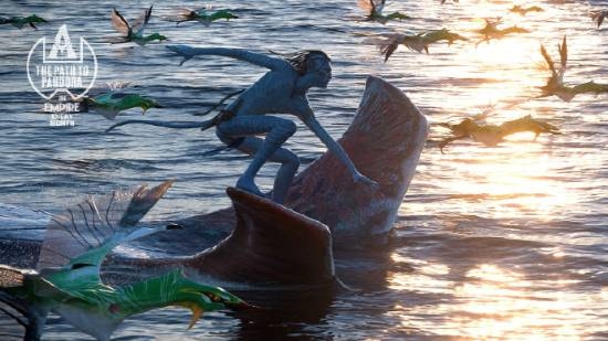 卡梅隆称是迄今最好一部！《阿凡达3》曝光新剧照：洛克驾着图鲲共游海上