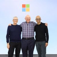 微软的50岁生日 过得真不容易