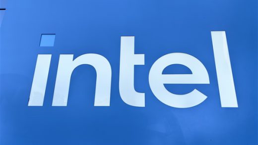 Intel股价跌至16年来最低！不到AMD四分之一