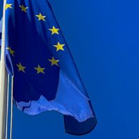 欧盟预计将在几周内对苹果和Meta可能违反《数字市场法》的行为作出裁决