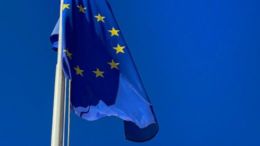 欧盟预计将在几周内对苹果和Meta可能违反《数字市场法》的行为作出裁决