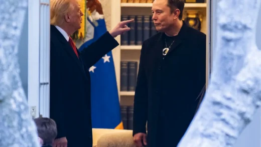 特朗普谈马斯克：他干的很棒，但我并不依赖他