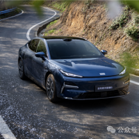 杭州版大奔14万开卖！百公里3个油 送行政座椅