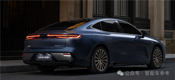 杭州版大奔14万开卖！百公里3个油 送行政座椅