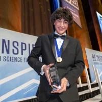 高中生开发的机器学习模型发现了150万个未知宇宙物体