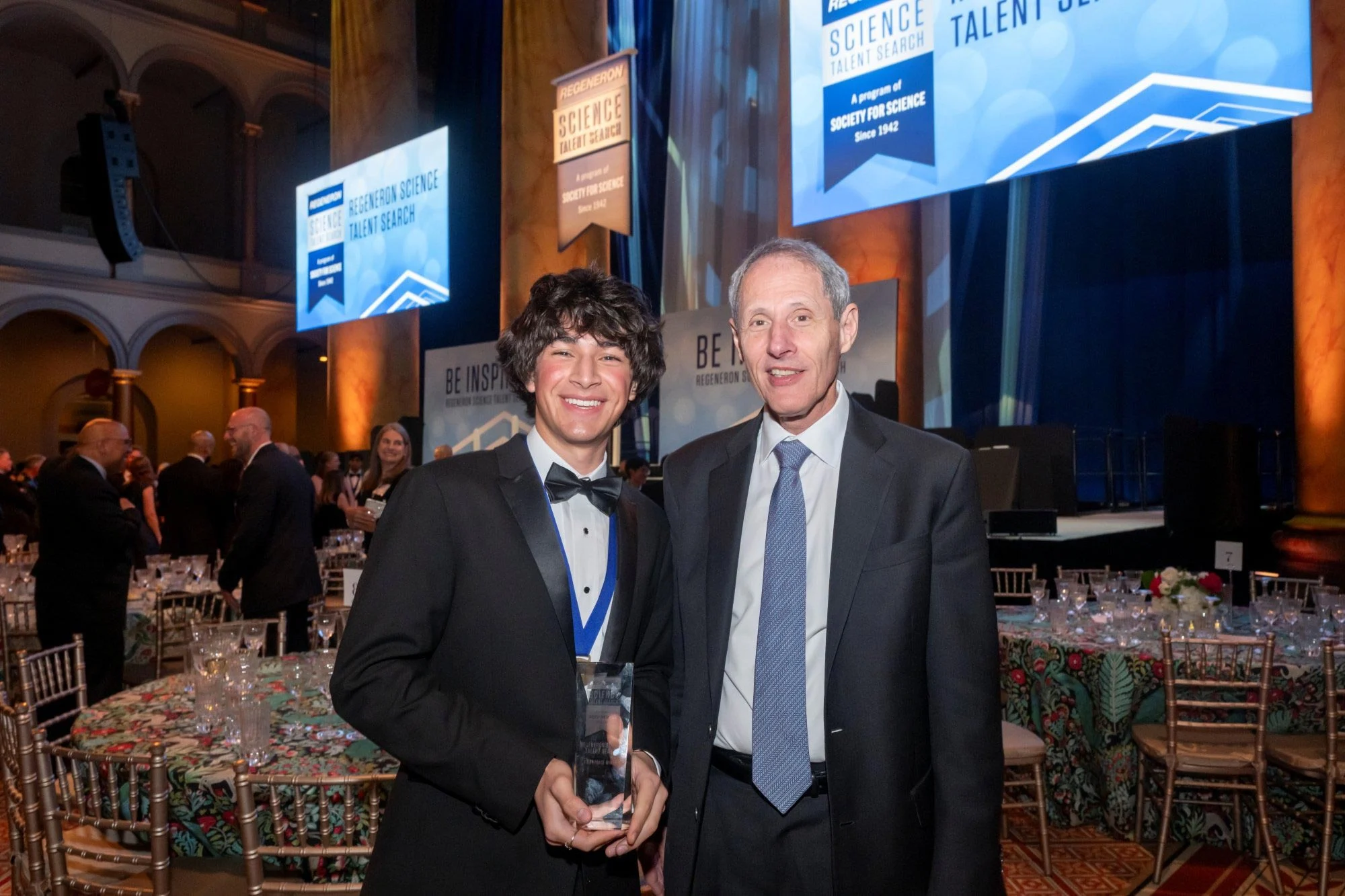 高中生开发的机器学习模型发现了150万个未知宇宙物体