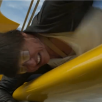 《碟中谍8》阿汤哥2400米高空扒机：225km/h狂风无法呼吸