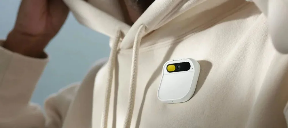 深度复盘AI Pin：爆款AI硬件的崛起与陨落