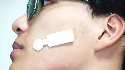 新型情绪评估可穿戴设备就像是贴在脸上的情绪戒指