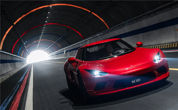 真没想到我们的同行 造出了一台赛道里不输保时捷的车