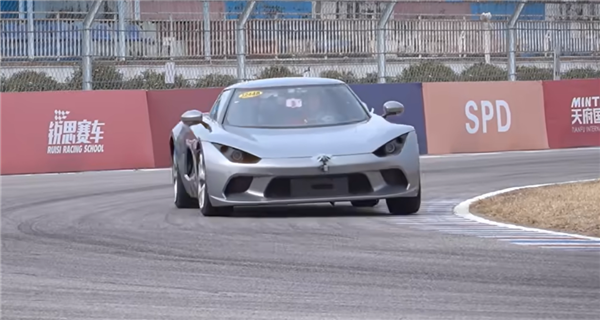 真没想到我们的同行 造出了一台赛道里不输保时捷的车