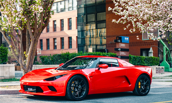 真没想到我们的同行 造出了一台赛道里不输保时捷的车