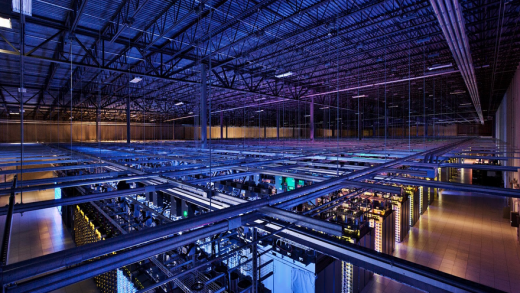 AI数据中心建设热火朝天 科技巨头却集体踩刹车