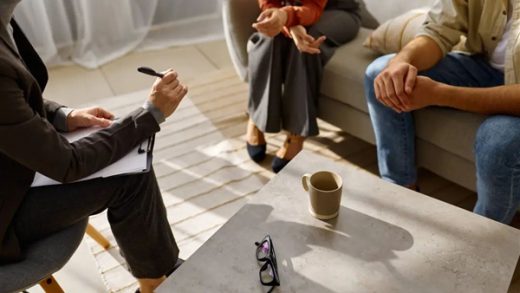 为什么DeepSeek回答前总先“嗯”一下