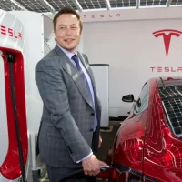 马斯克想从“泥沼”脱身