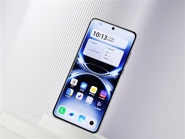 LCD屏 vs OLED屏该怎么选：一文说透