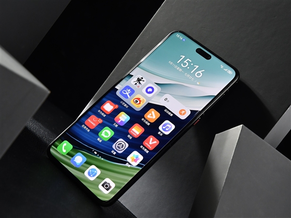 LCD屏 vs OLED屏该怎么选：一文说透