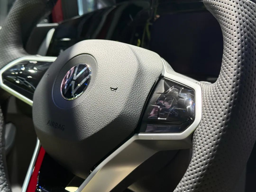 全网吐槽的反人类设计,车企这回听劝了