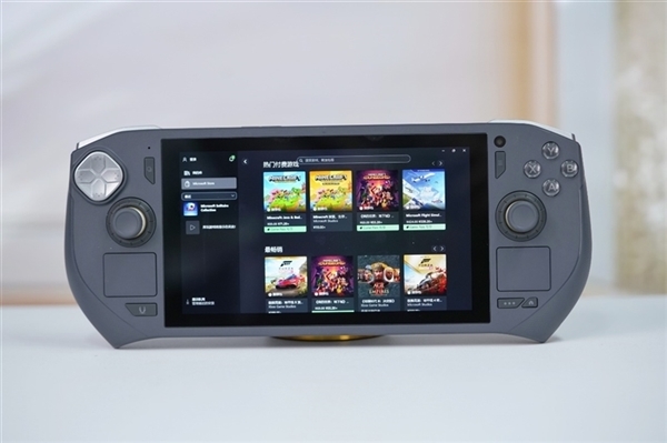 索泰ZONE 2掌机升级AMD锐龙AI 9 HX 370：运行特别版Linux