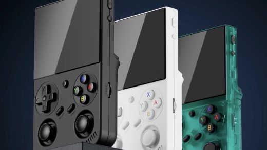 Anbernic 安伯尼克 RG35XX Pro 掌机亮相：直板造型，三色可选