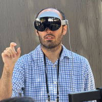 首款 Android XR 头显：三星 Moohan 跑分曝光，骁龙 XR2+ Gen 2 芯片 + 16GB 内存