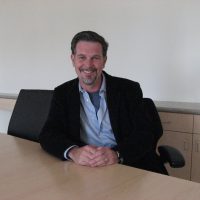 AI独角兽Anthropic迎来强援：Netflix创始人加入董事会