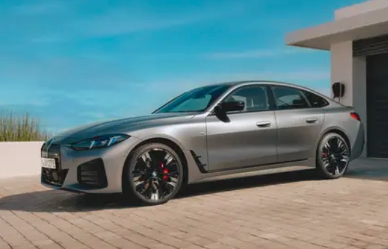 宝马i4 M60官图亮相 601马力叫板小米SU7