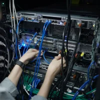 数据中心的快速增长对微软的可持续发展目标构成挑战