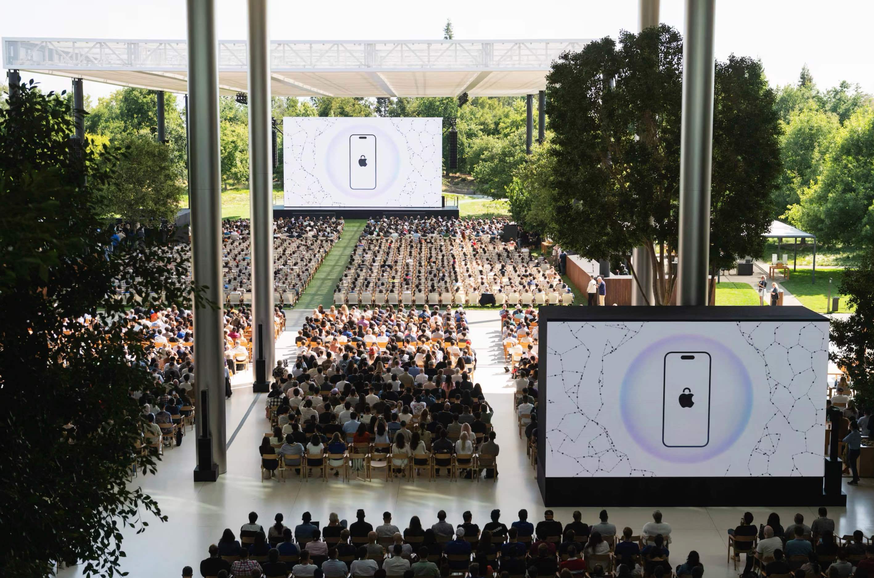 苹果WWDC开幕 外媒热议:AI王炸跳票 美学设计成主角