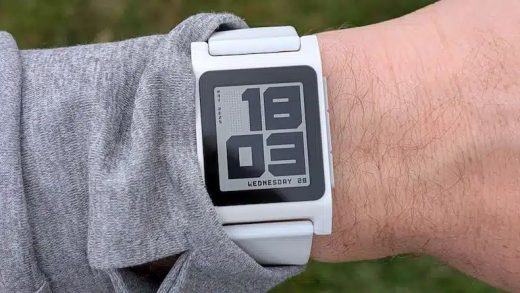 Pebble 首批 200 块 Core 2 Duo 智能手表量产交付，新版移动应用开测