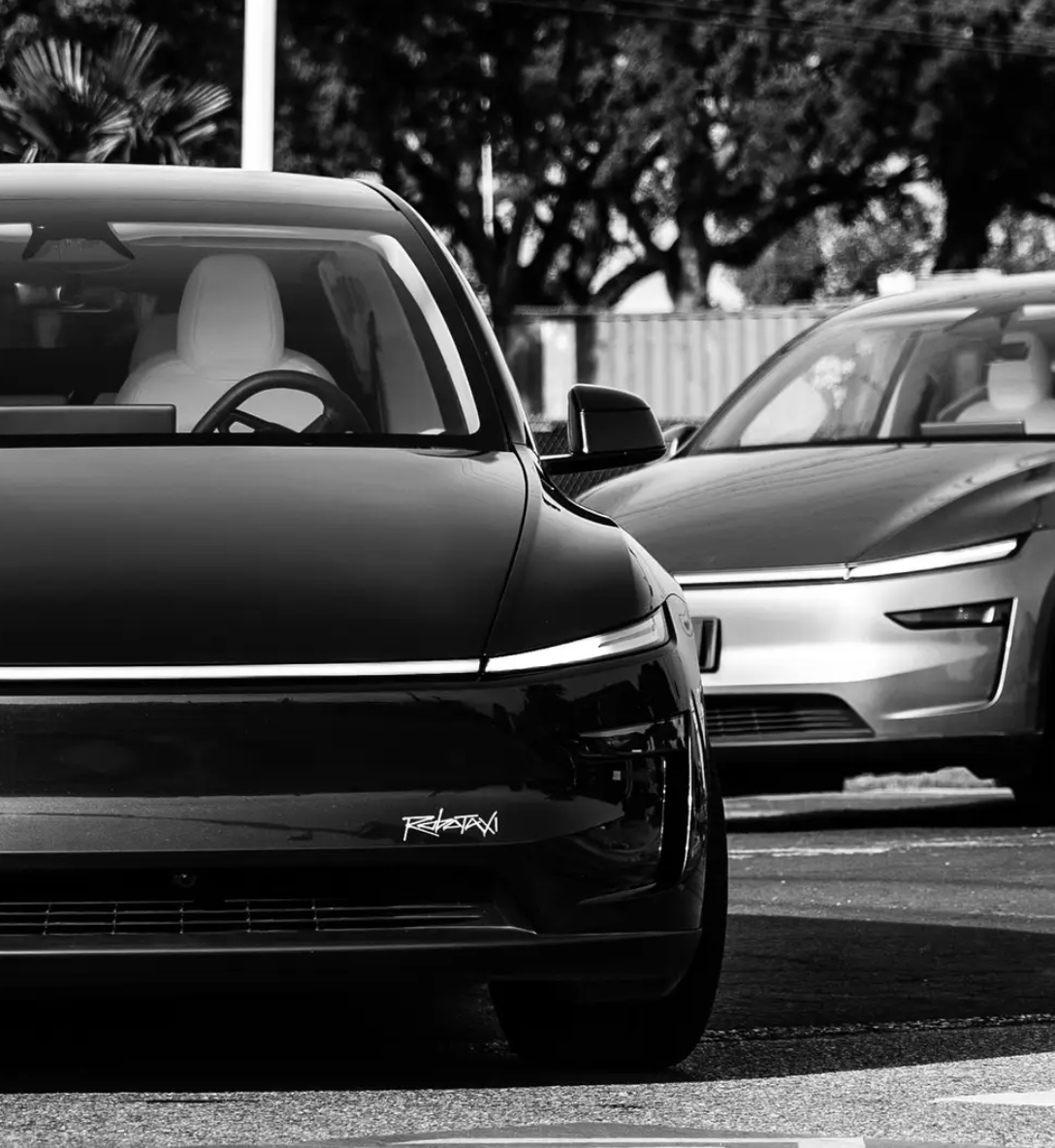 特斯拉Robotaxi真车首曝：6月22日试运营