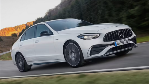 全新奔驰AMG C43上市：零百4.3秒 售价61.52万元
