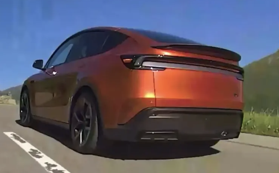 新款特斯拉Model Y高性能版曝光 预计下半年发布