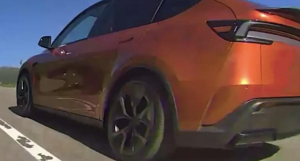 新款特斯拉Model Y高性能版曝光 预计下半年发布