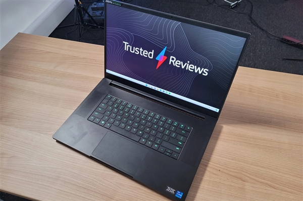 不建议插满四根内存 看完你就知道了