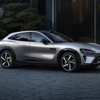 车圈原子弹终于投下！全新小米YU7上市：25.35万起