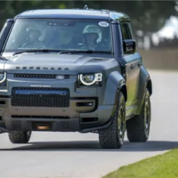 硬派越野还得用V8！路虎卫士OCTA年内上市：海外售价146万元