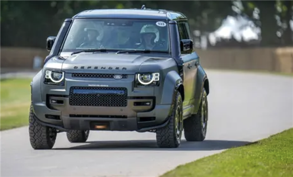 硬派越野还得用V8！路虎卫士OCTA年内上市：海外售价146万元